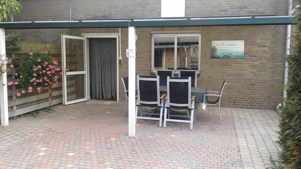 Camping En Vakantiewoning 'Ut Tumpke' Kessel  Exterior photo